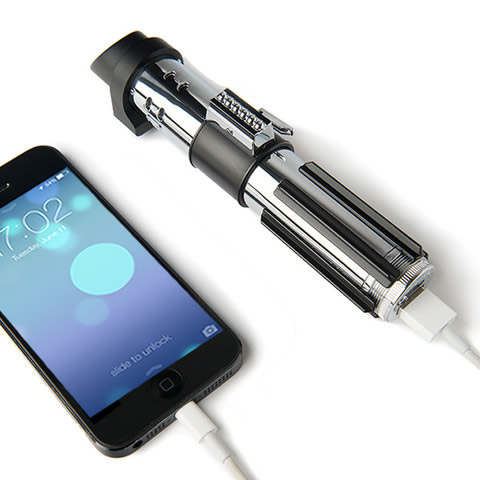 Star-Wars-Lightsaber-Connected-to-iPhone